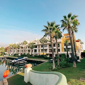 https://4-bedroom-alboaire-marina-de-sotogrande.es-andalucia.com